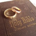 golden-wedding-rings-on-holy-bible_2592333[1]